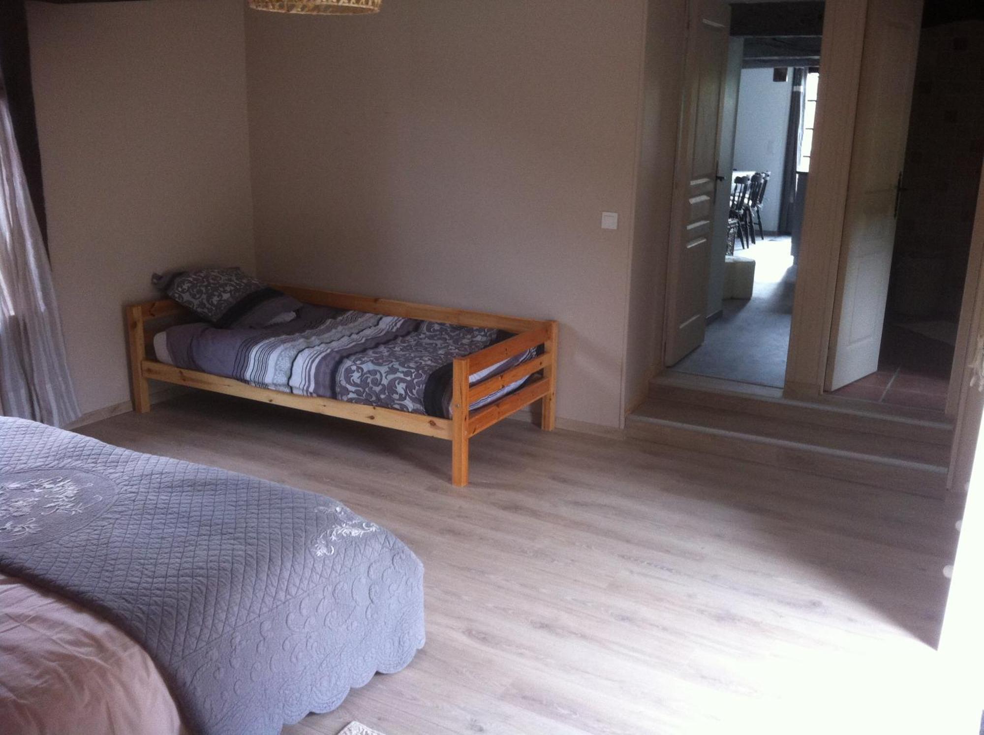 Le Champ Des Possibles Bed & Breakfast Manerbe Oda fotoğraf