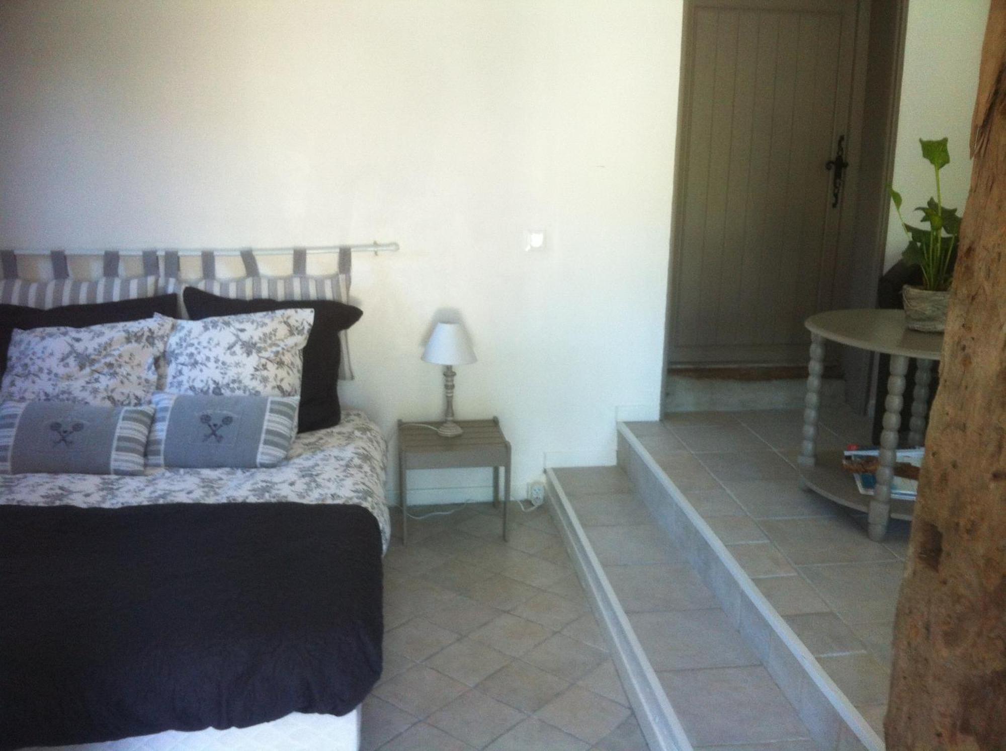 Le Champ Des Possibles Bed & Breakfast Manerbe Oda fotoğraf